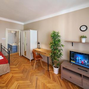 Budget Suite